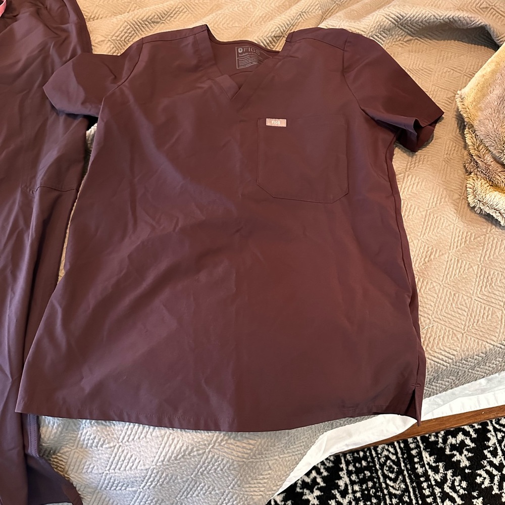 Figs Technical Collection Scrubs - Burgundy Size Small